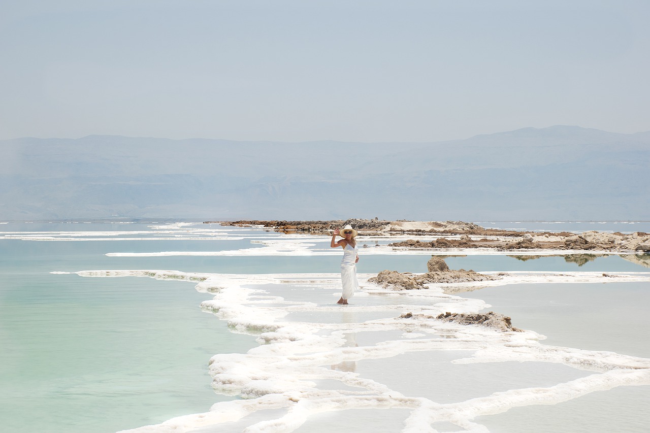 Dead Sea Israel Girl Hot Water  - Ri_Ya / Pixabay